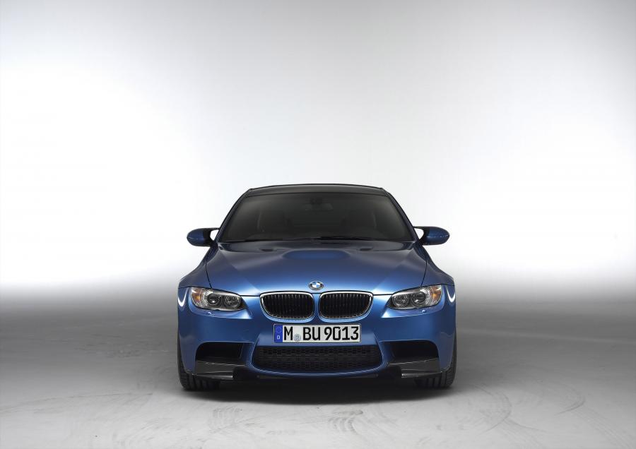  BMW M3 Performance Package 2010 года  (фото 4 из 8)